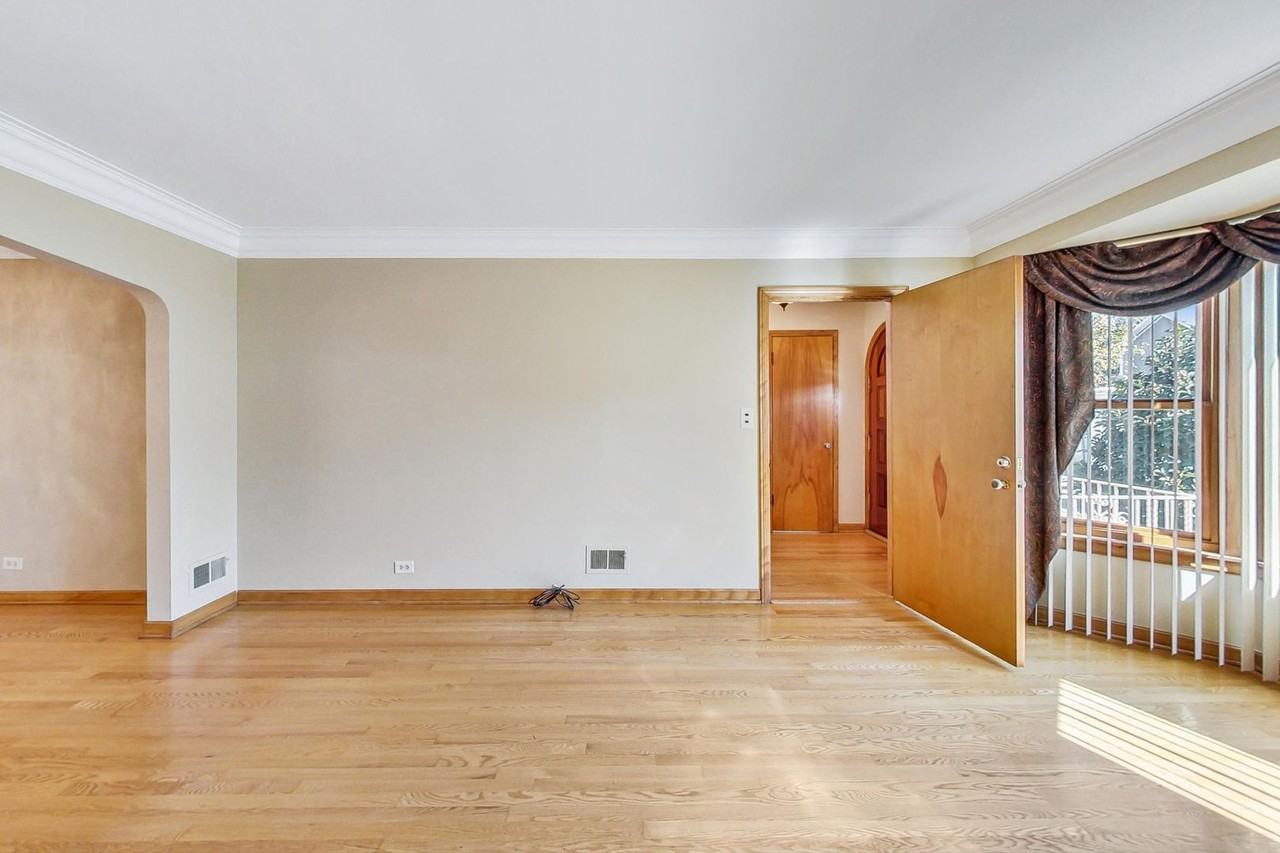 5644 N Meade Ave - Photo 6 of 21