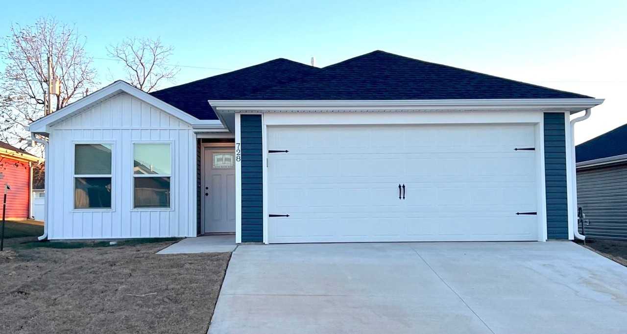 728 Short Leaf Ln - Photo 2 of 29