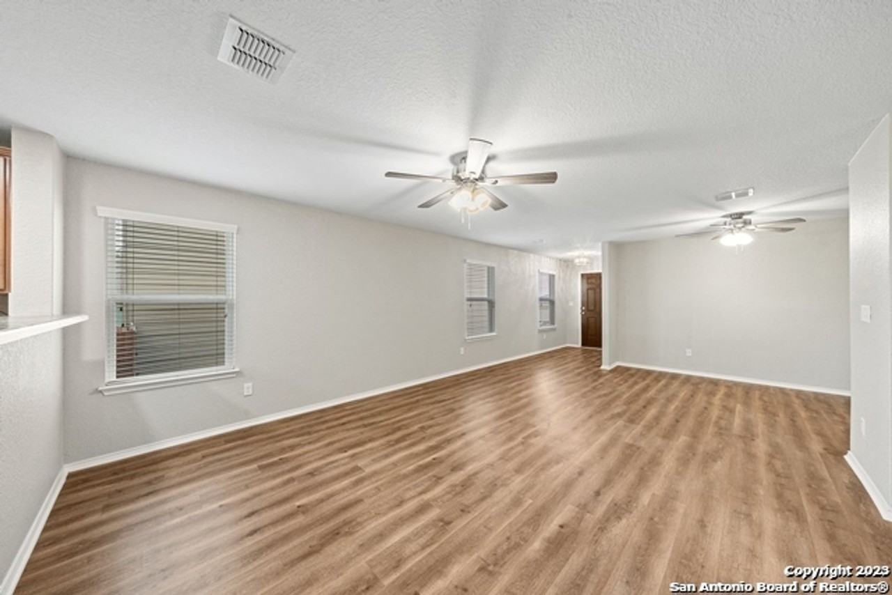 10134 Castello Cyn - Photo 7 of 27