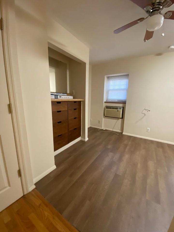 8 Michigan Ave #8 - Photo 3 of 7