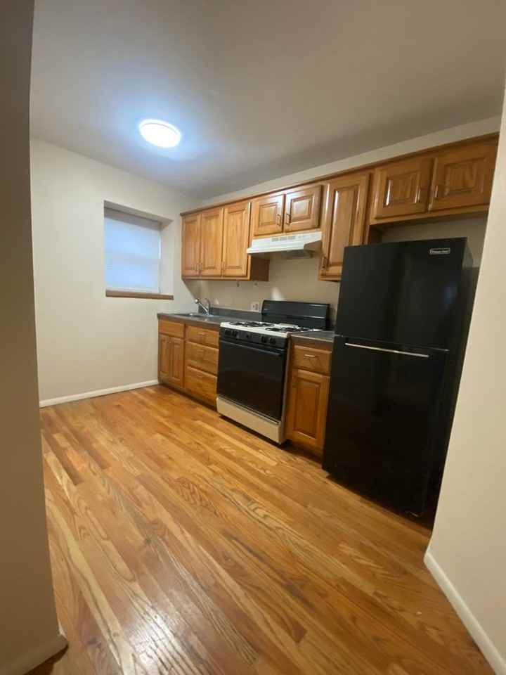 8 Michigan Ave #8 - Photo 6 of 7