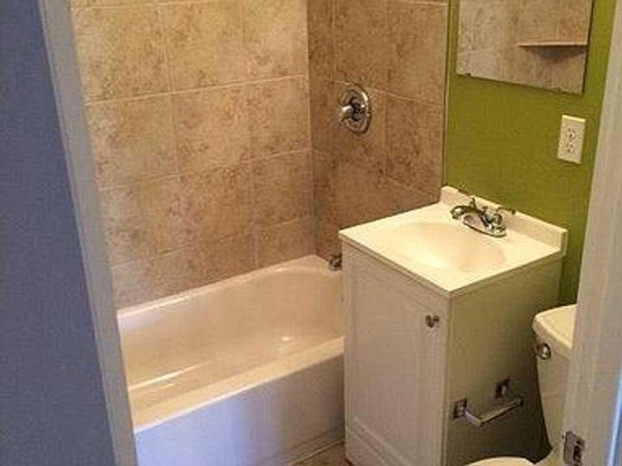 1118 12th Ave Se - Photo 4 of 7