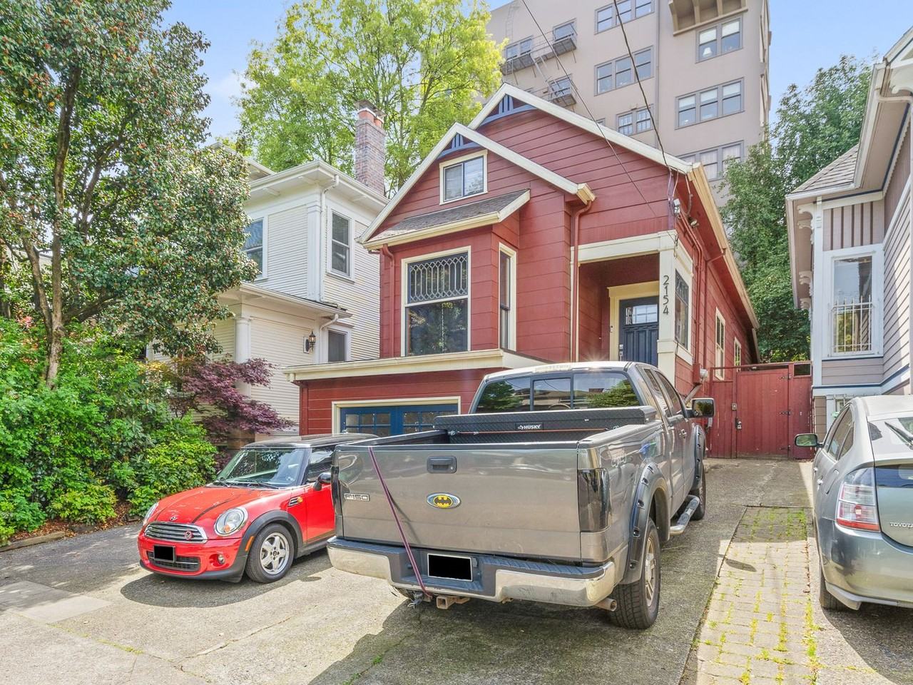 2154 Nw Everett St - Photo 2 of 21