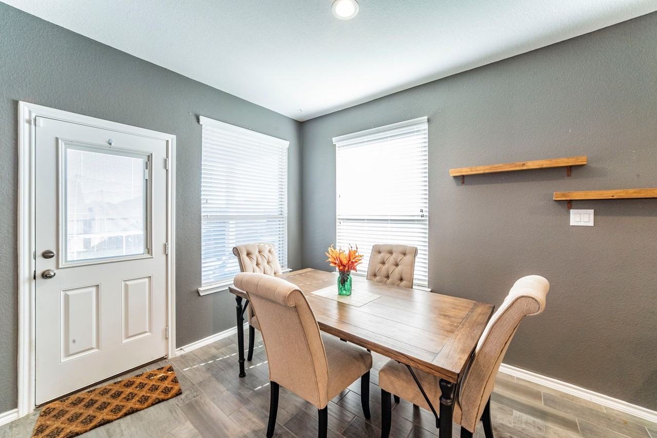 10320 Lastrup Dr - Photo 6 of 16