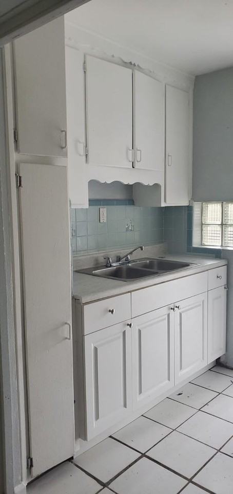 3624 6th Ave S - Photo 2 of 11