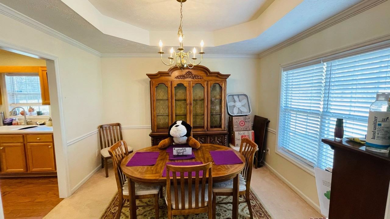 292 Chinaberry Ct - Photo 5 of 15