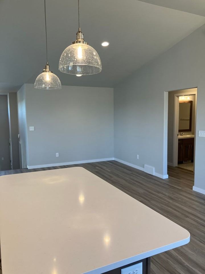 6682 28th St S - Photo 6 of 50