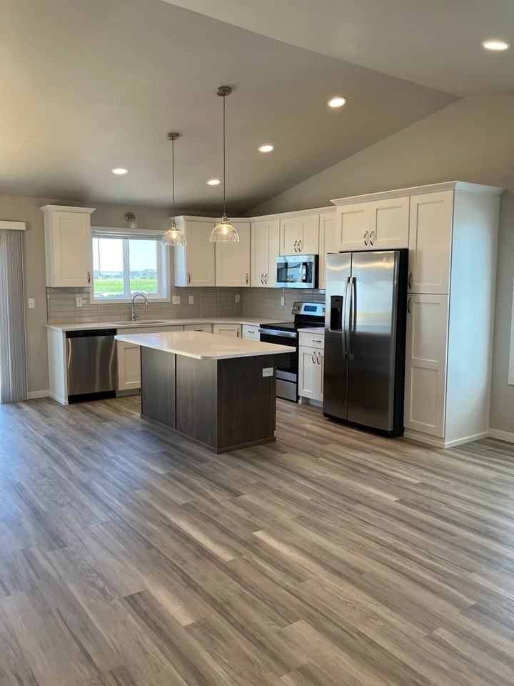 6682 28th St S - Photo 4 of 50