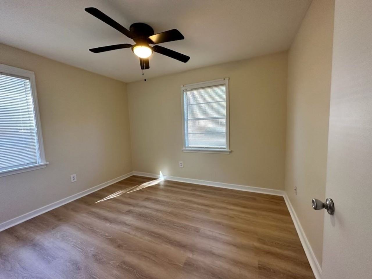 1337 Springdale Drive - Photo 6 of 8