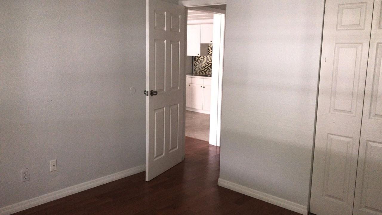 4073 E Michigan St - Photo 3 of 25