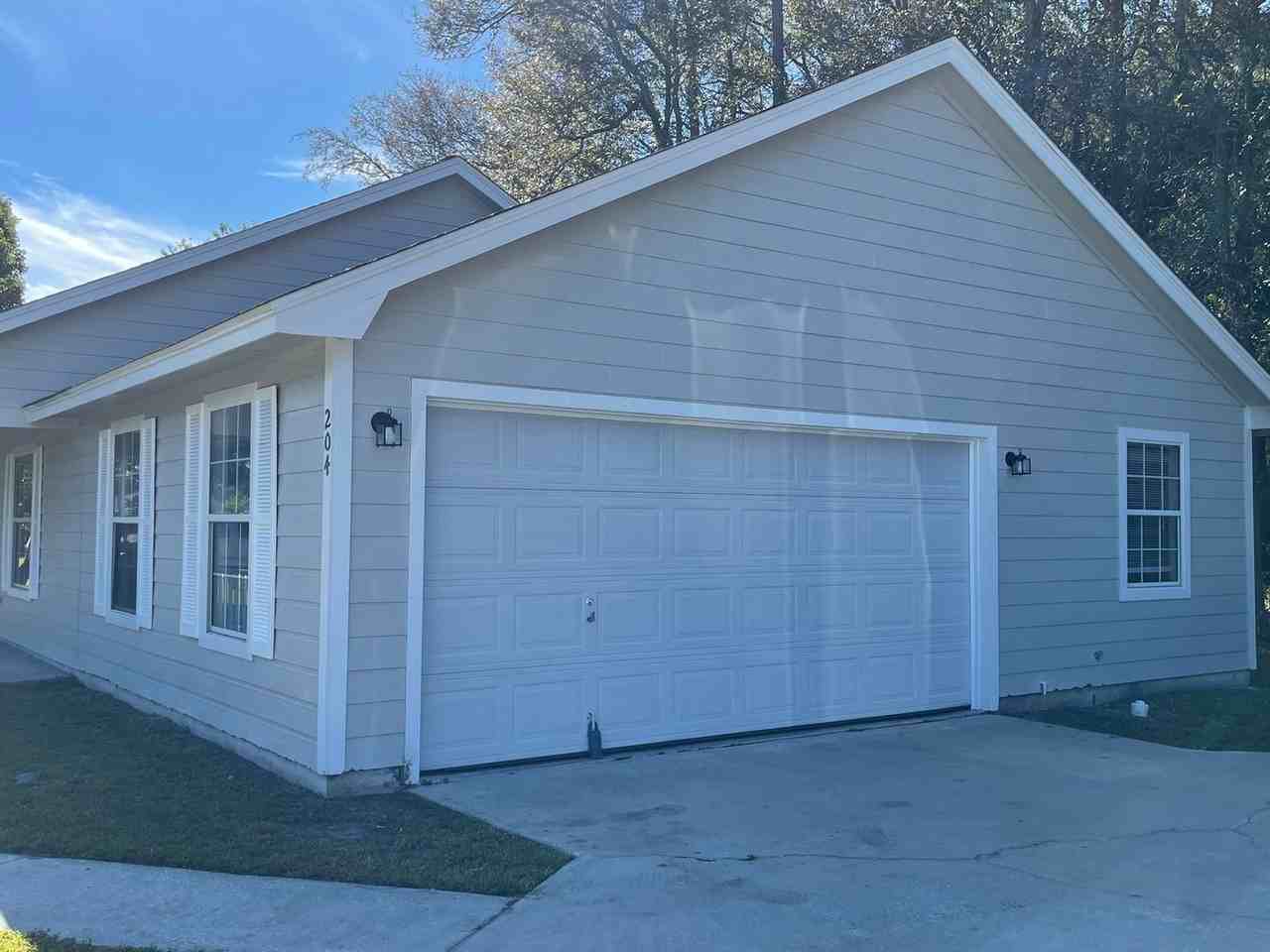 204 Old Pond Drive - Photo 3 of 13