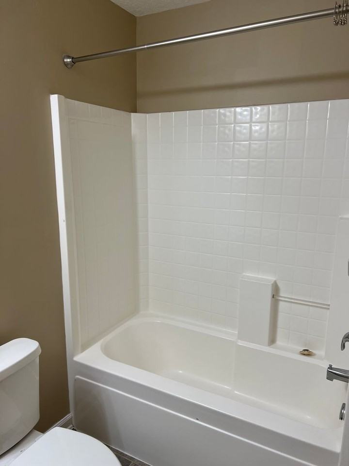 204 Old Pond Drive - Photo 5 of 13