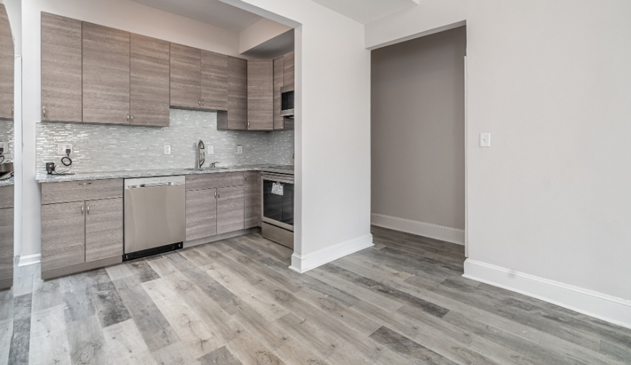 4249 Leidy Ave - Photo 2 of 12