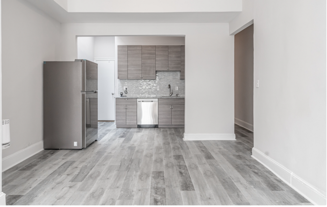 4249 Leidy Ave - Photo 4 of 12