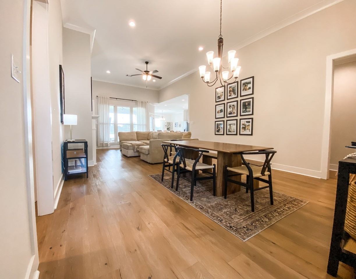 14082 Beverly Park Dr - Photo 2 of 16