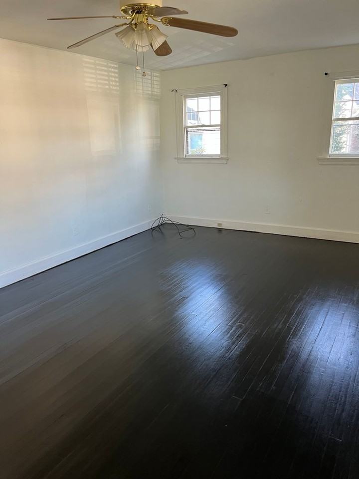 315 Rosslyn Blvd - Photo 2 of 12