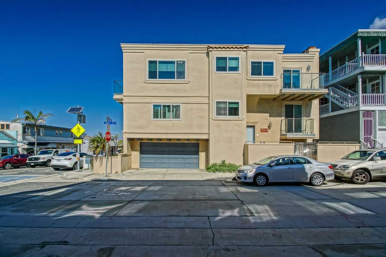 301 35th St - Photo 2 of 50
