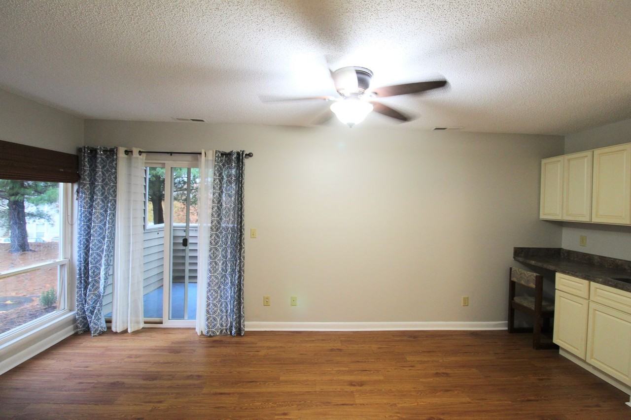 1345 Bradley Dr - Photo 6 of 29