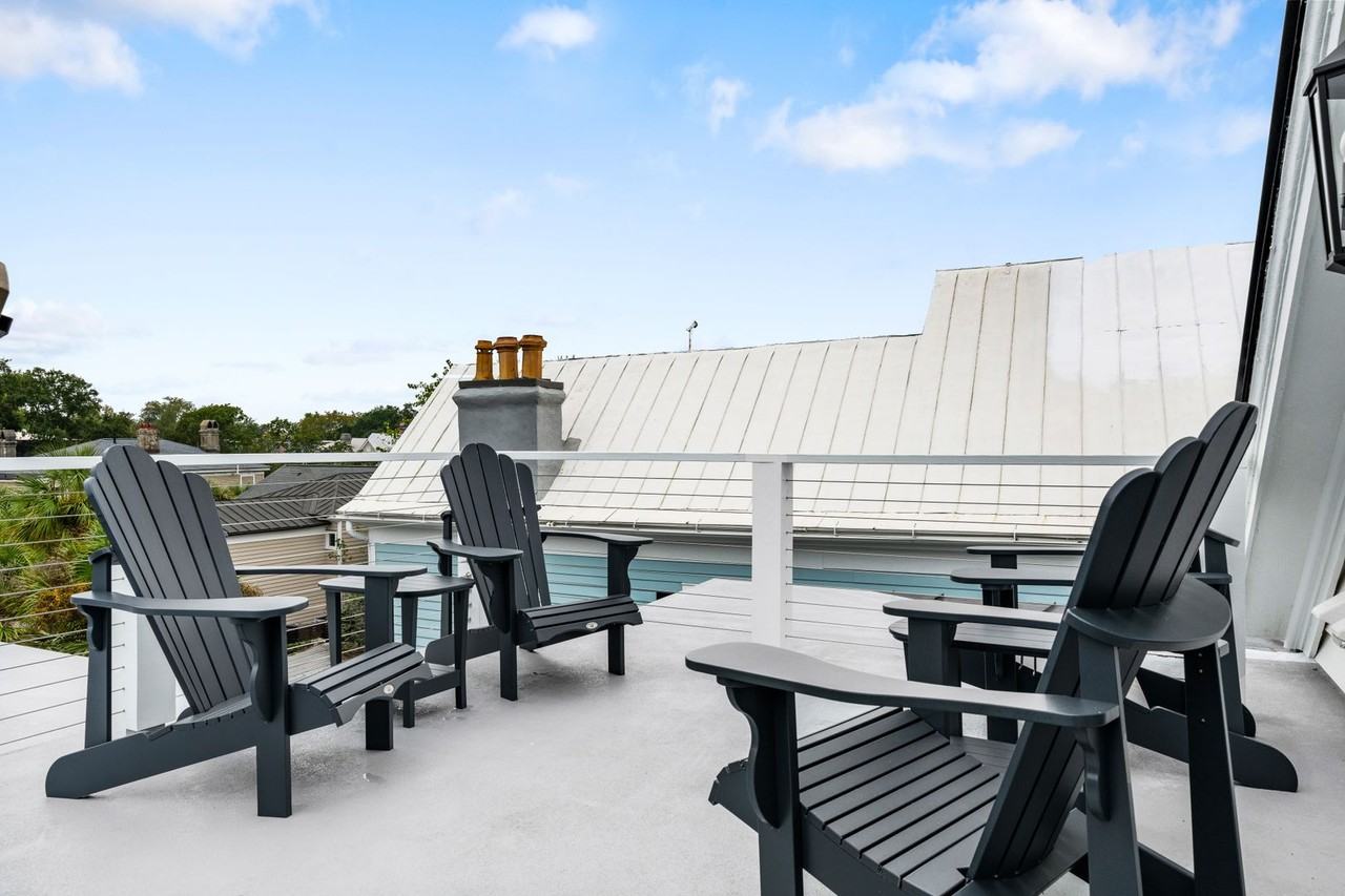 135 Broad St - Photo 3 of 22