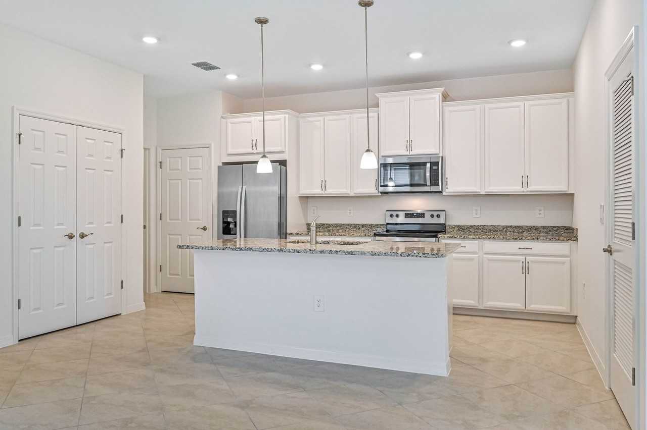 4466 Dutchess Park Rd - Photo 3 of 13