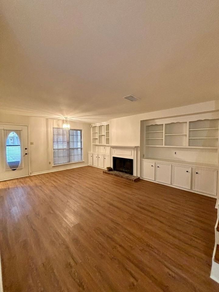 5416 Heatherstone Dr - Photo 5 of 32