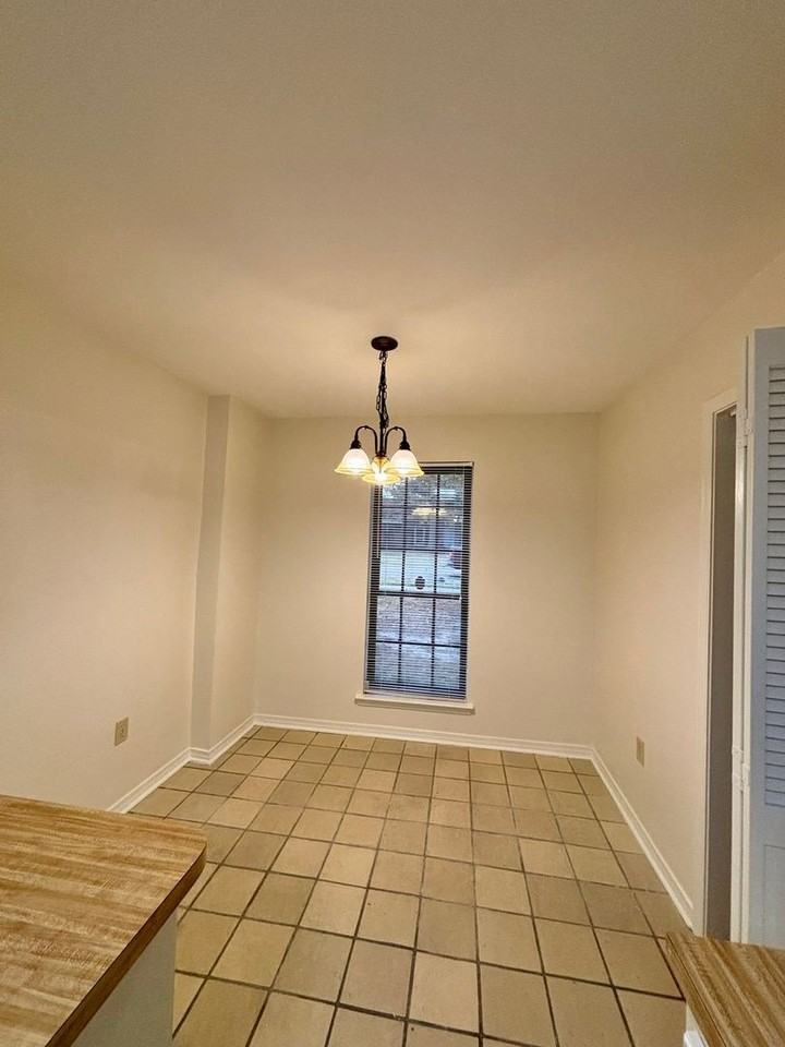 5416 Heatherstone Dr - Photo 7 of 32