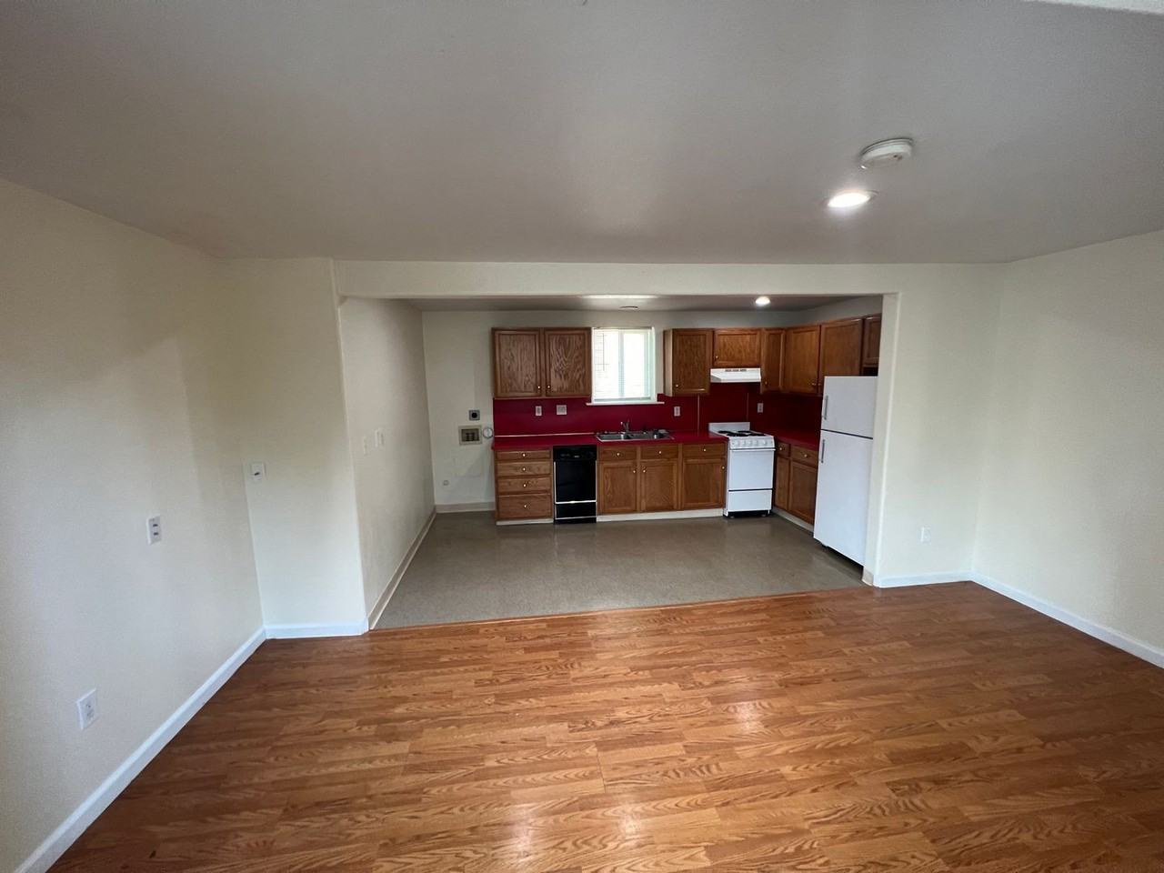 173 Ne Highway 20 #1 - Photo 4 of 16