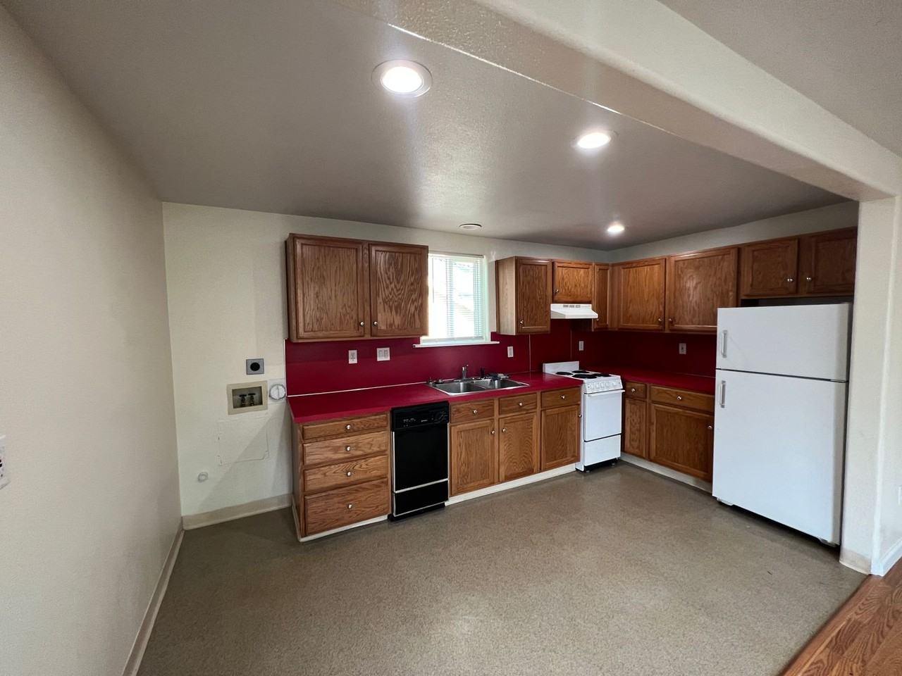 173 Ne Highway 20 #1 - Photo 6 of 16