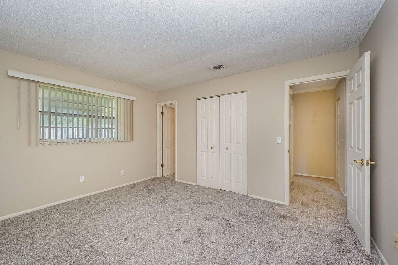 608 Sacre Coeur Dr - Photo 6 of 17