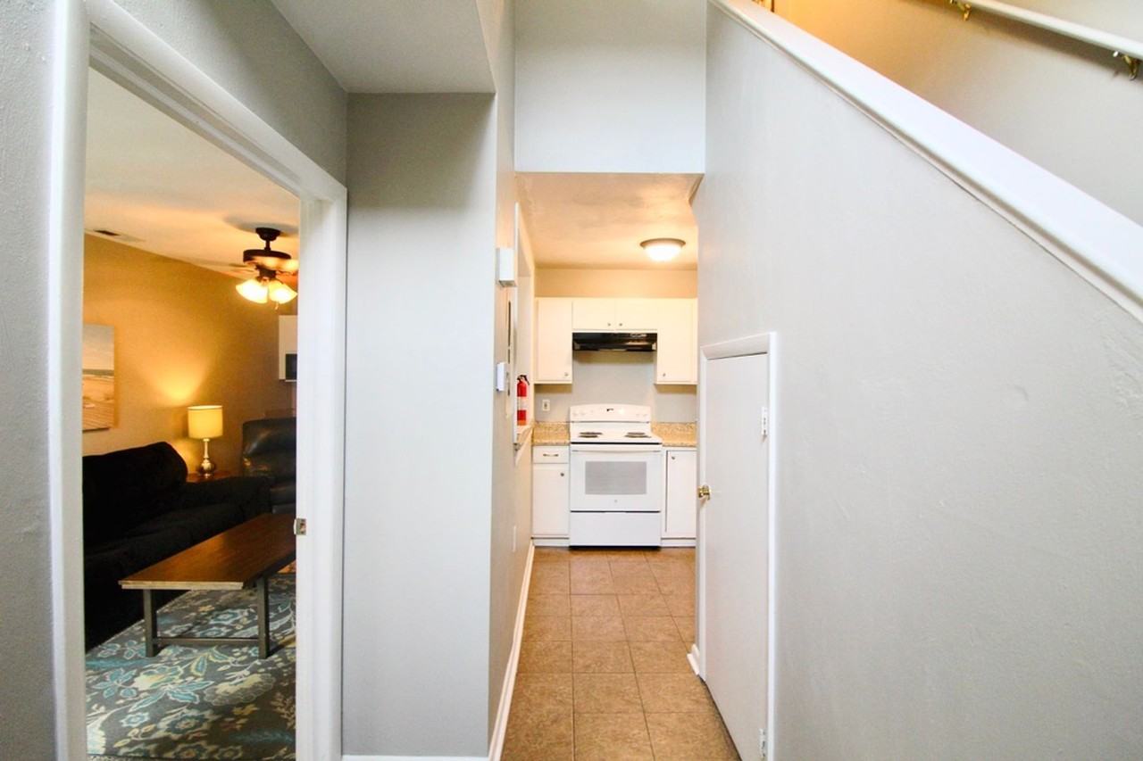 1362 Bradley Dr - Photo 3 of 21