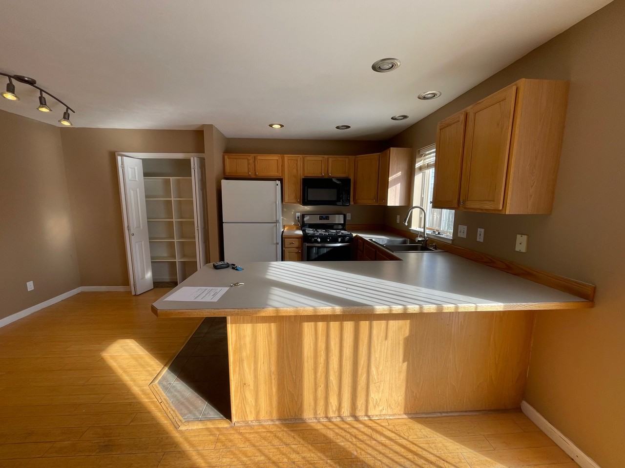 106 Michael Grove Ave #1 - Photo 5 of 19