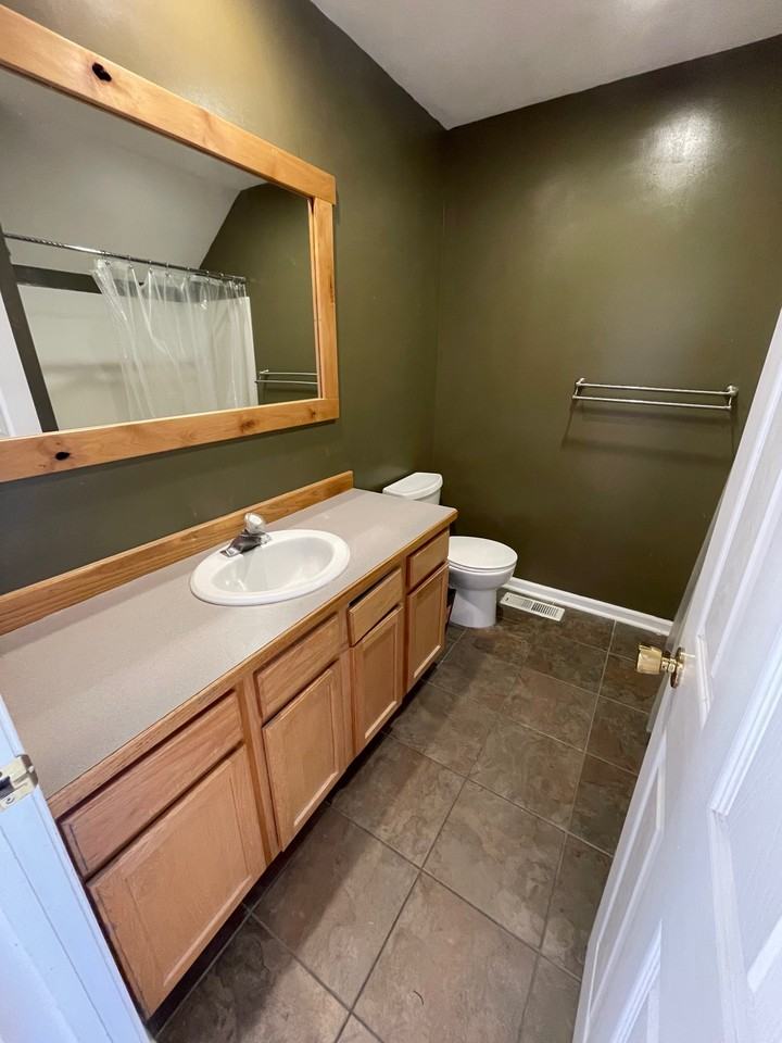 106 Michael Grove Ave #1 - Photo 7 of 19