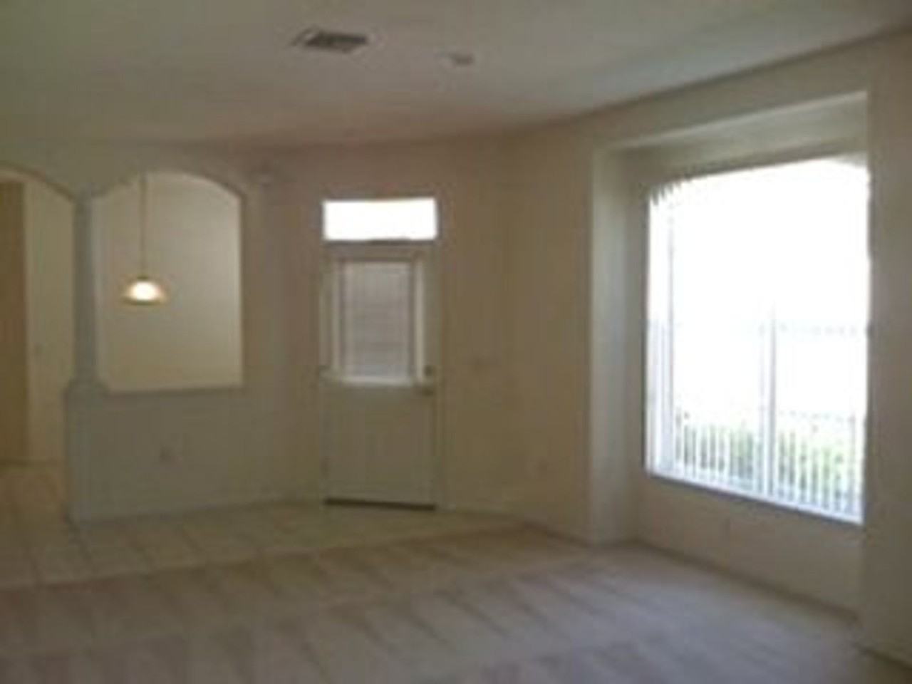 1735 San Silvestro Dr - Photo 4 of 26