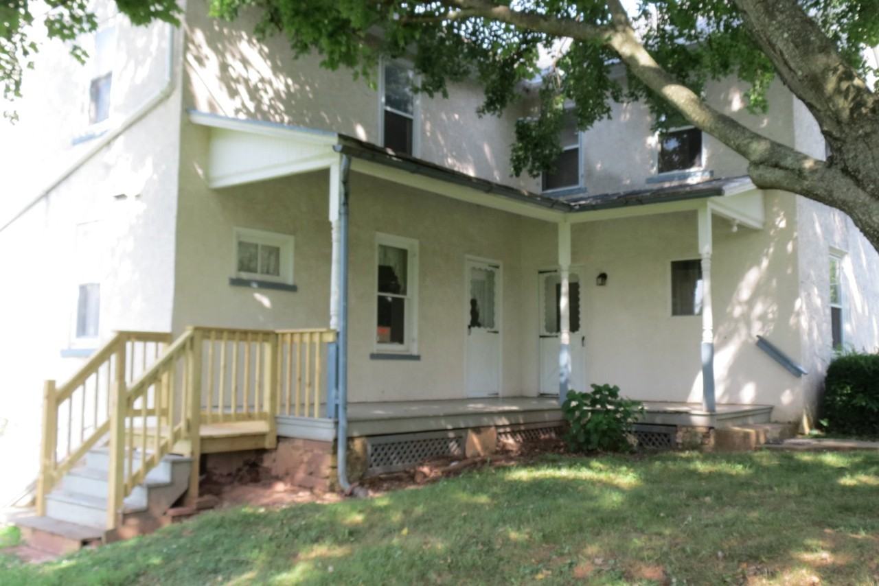 250 Green St - Photo 2 of 21