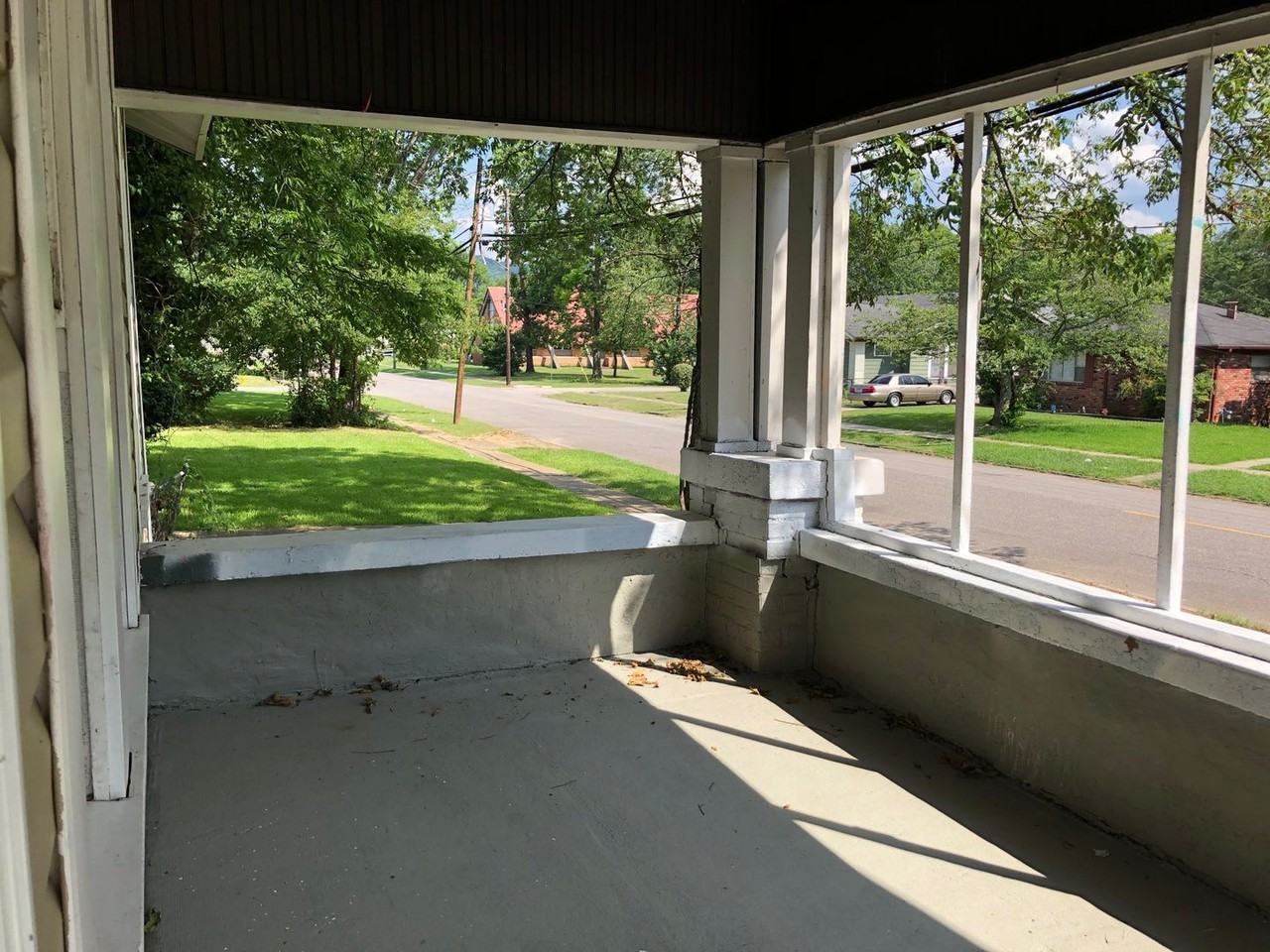 319 85th St N - Photo 2 of 11