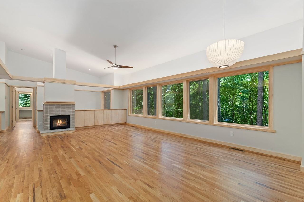 162 Sequoyah Hills Dr - Photo 3 of 25