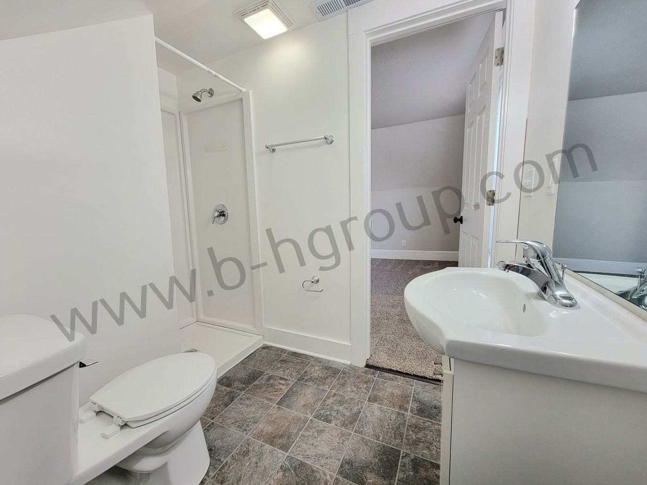 6411 32nd Ave - Photo 5 of 15