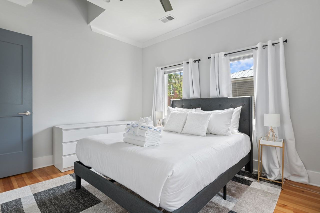 21 Charlotte Street - Photo 2 of 28