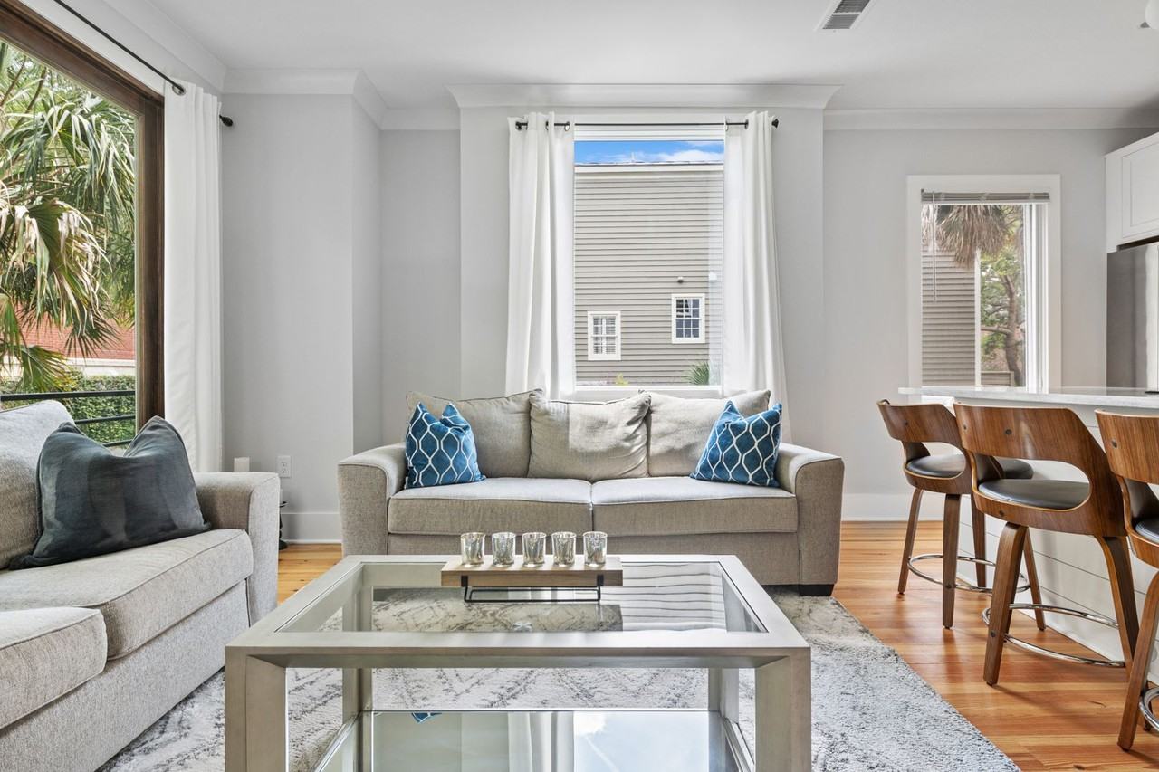 21 Charlotte Street - Photo 5 of 28