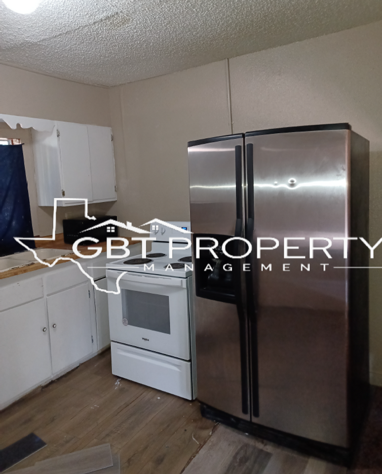 806 Park Street - Photo 2 of 8