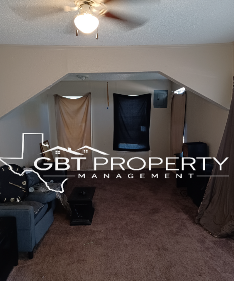 806 Park Street - Photo 5 of 8