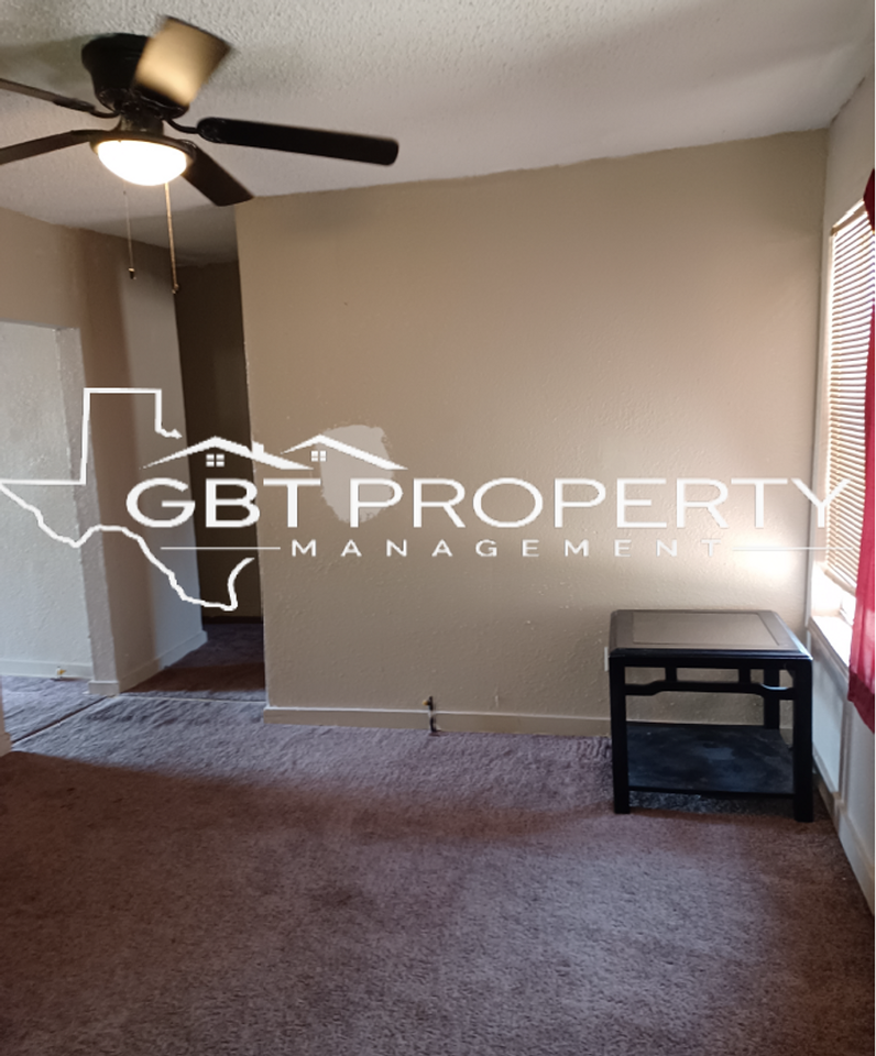 806 Park Street - Photo 6 of 8