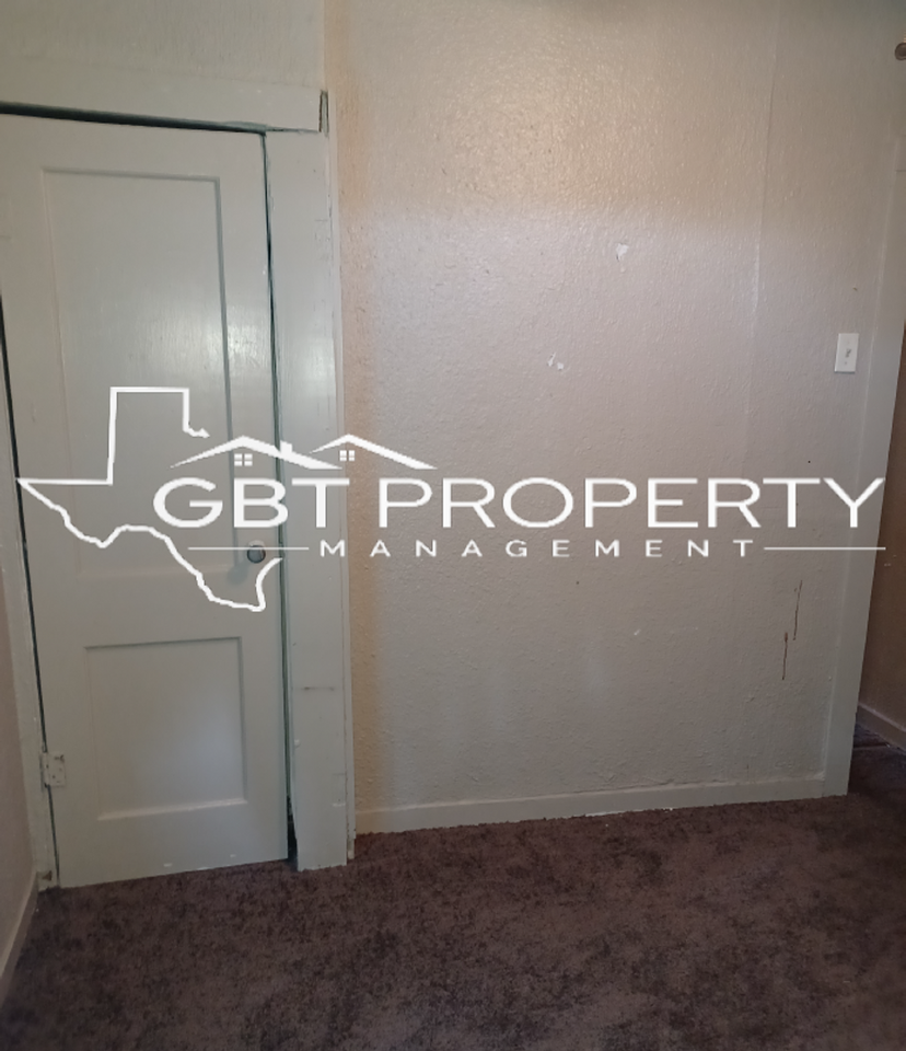 806 Park Street - Photo 7 of 8