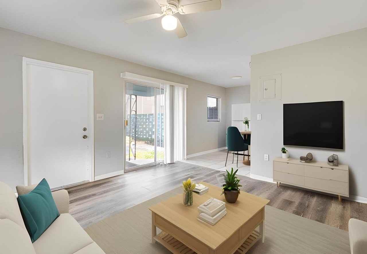 1331 West Point Drive - Photo 3 of 11