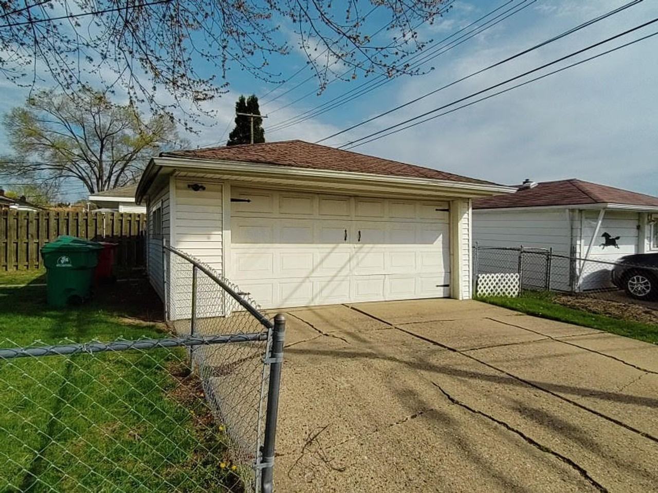 19000 Rosetta Ave - Photo 4 of 25