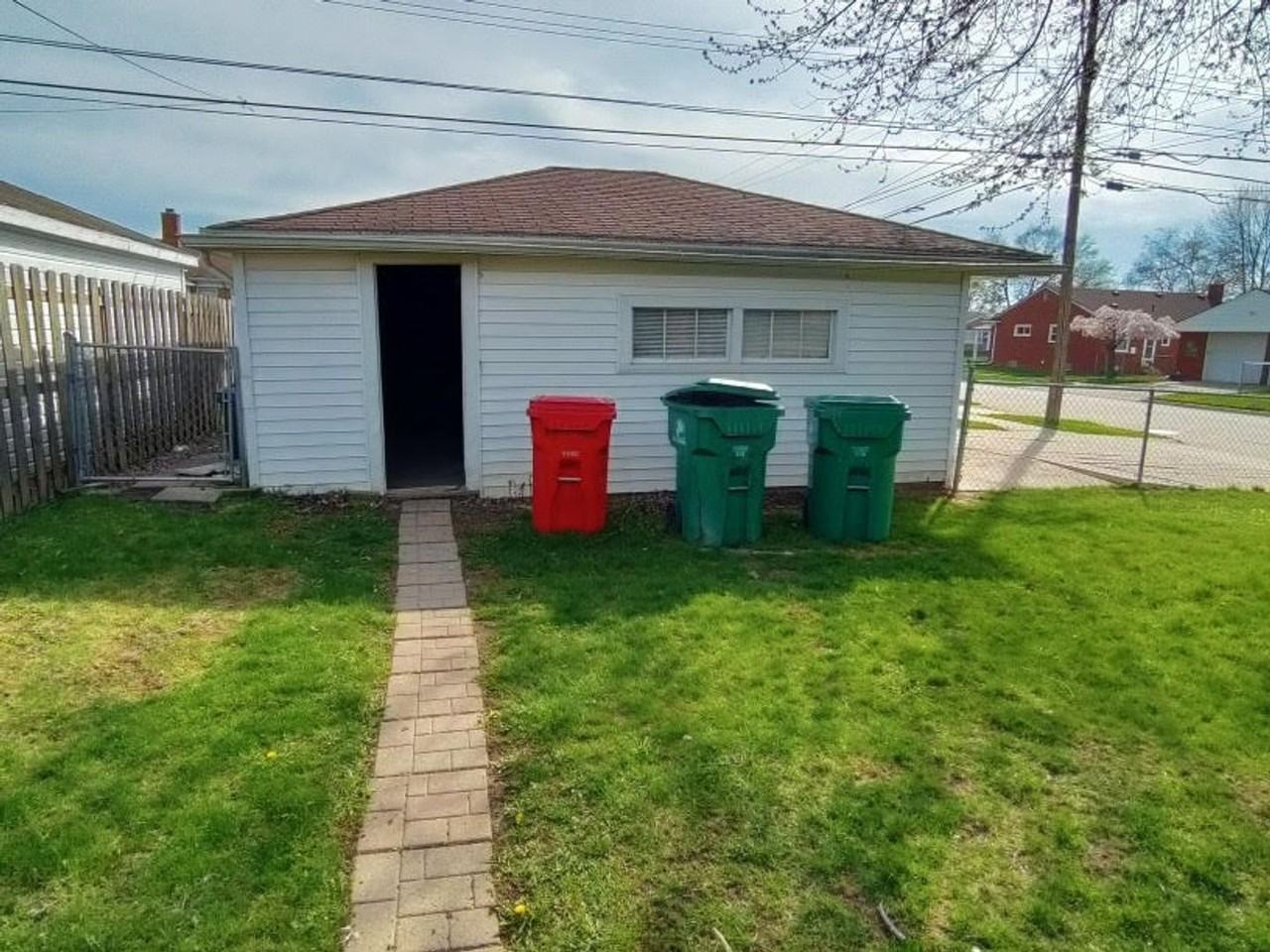 19000 Rosetta Ave - Photo 5 of 25