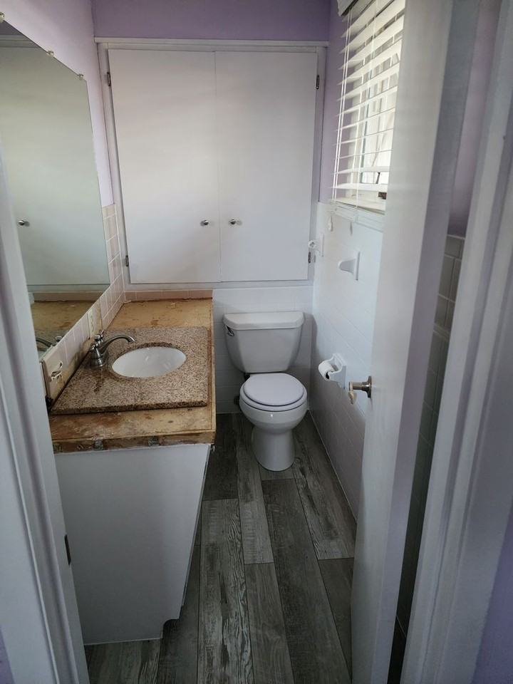 208 Vine St - Photo 3 of 17