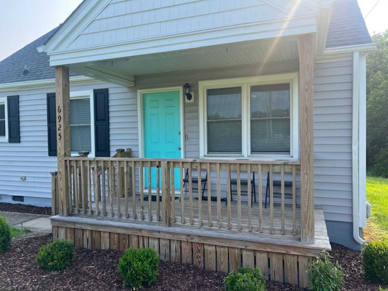 6925 Partridge St - Photo 2 of 15