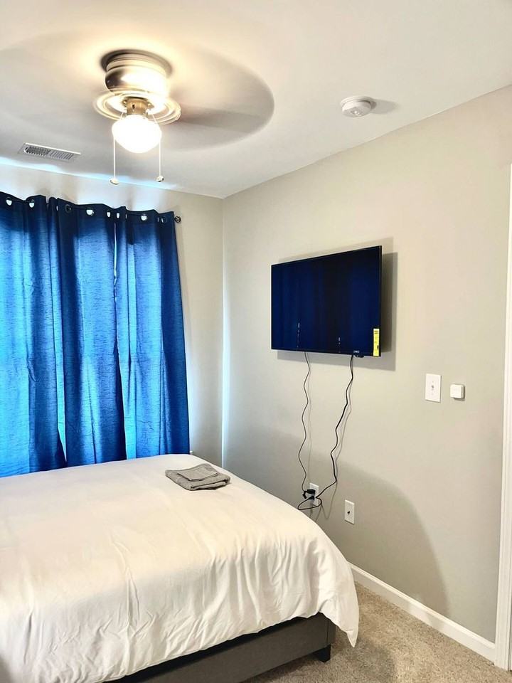 2784 Laurel Ridge Cir - Photo 3 of 25