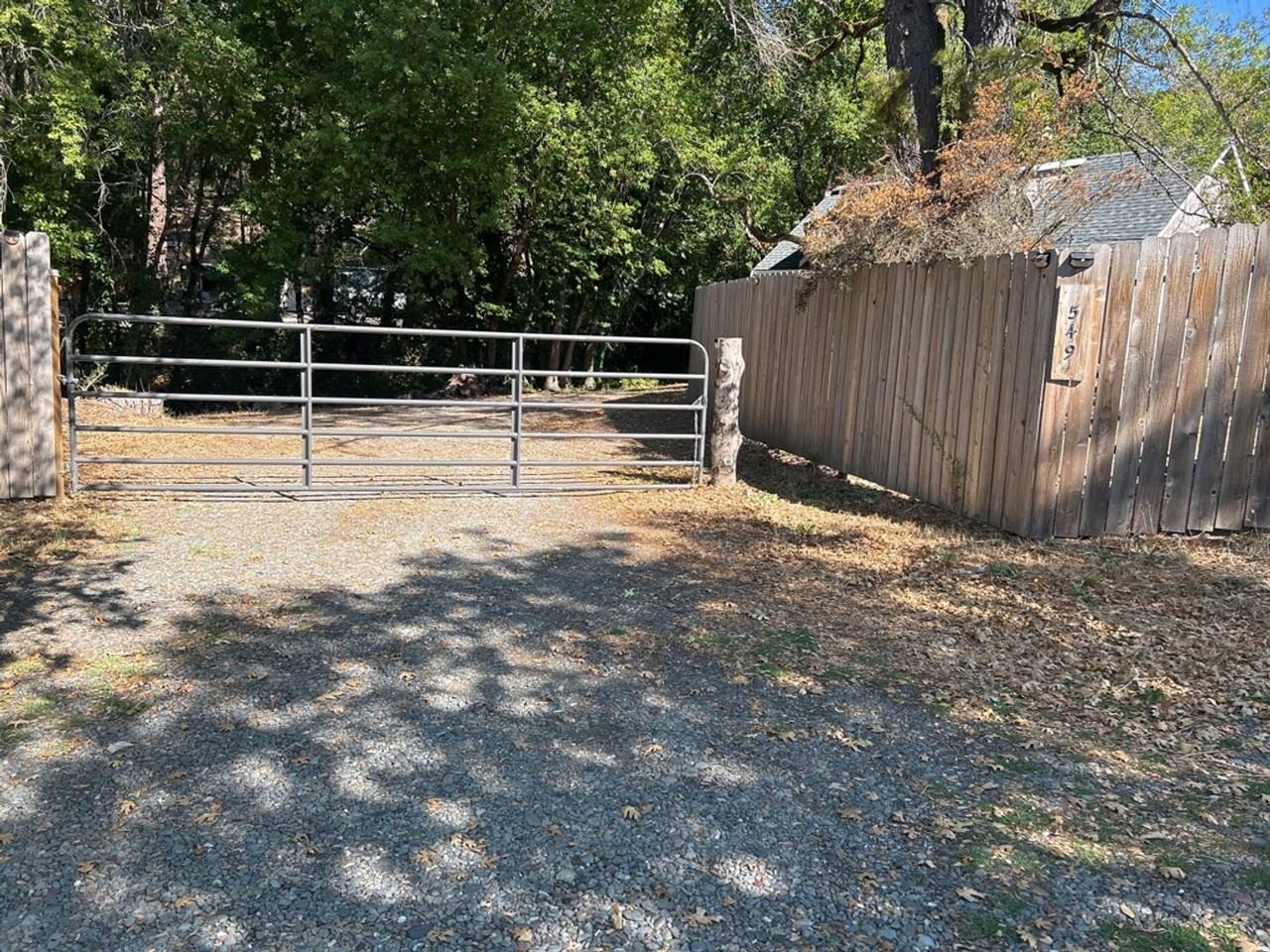 549 Timber Ln - Photo 3 of 50